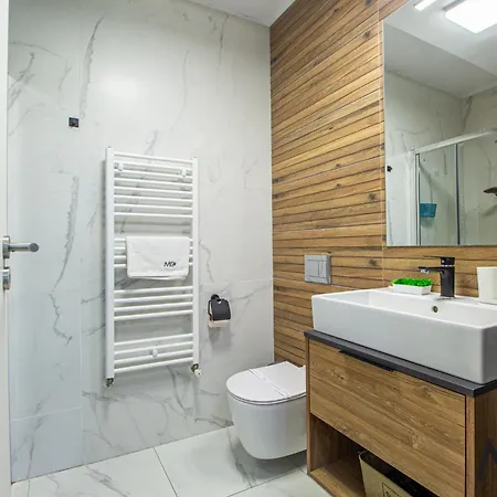 Mohost Two - Luxe Retreat With Mountain Views Apartamento *