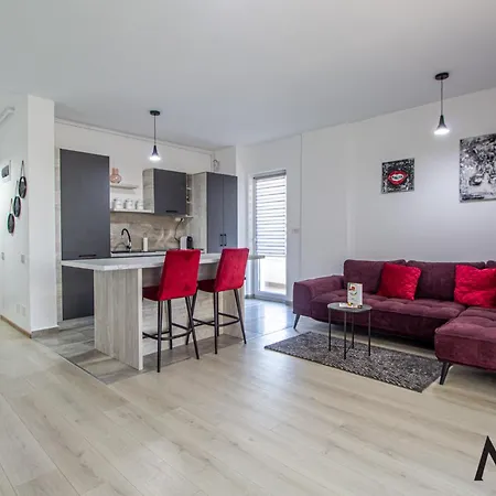 Mohost Two - Luxe Retreat With Mountain Views * Braşov